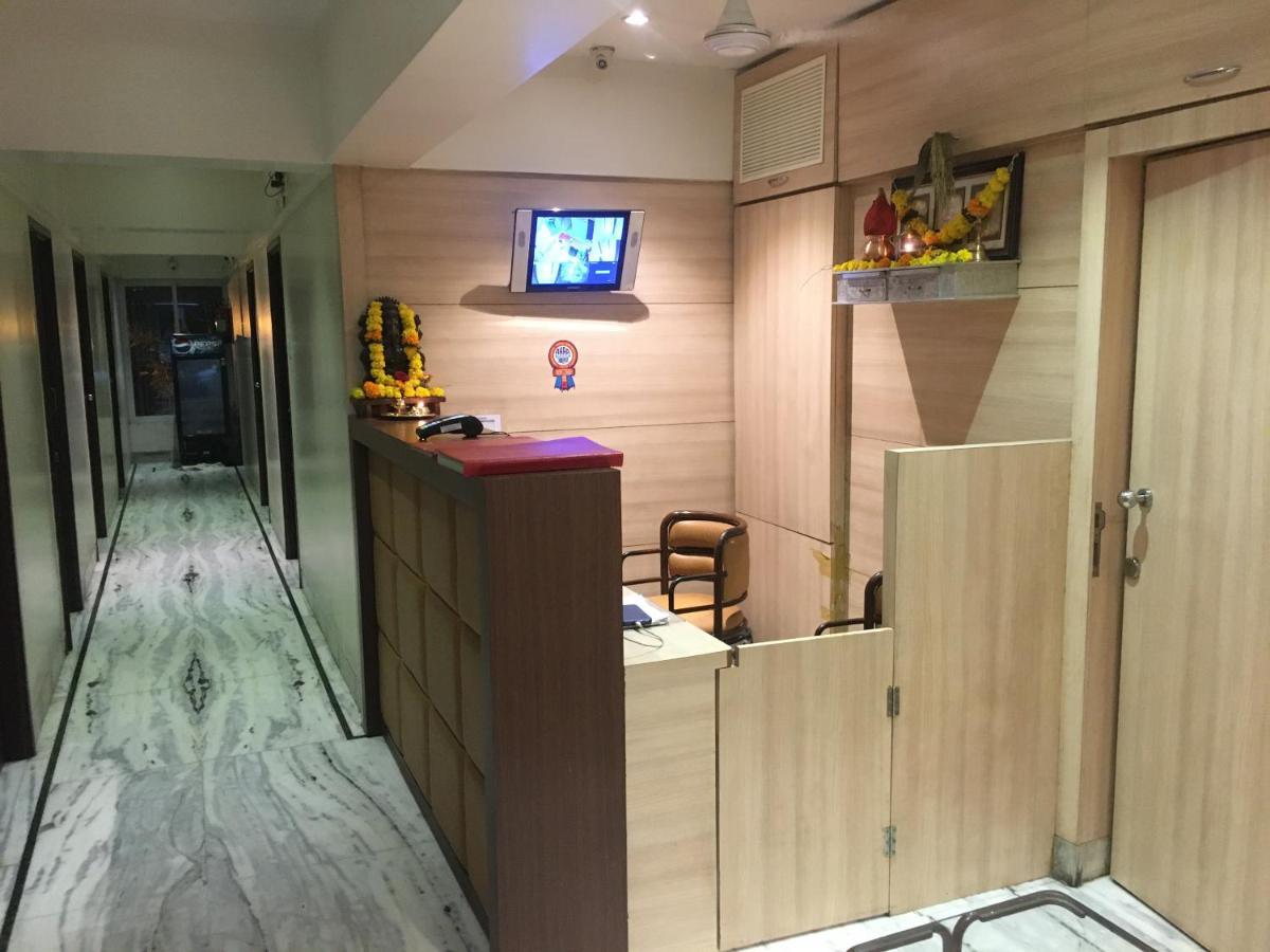 Pravasi Residency Villa Thána Kültér fotó