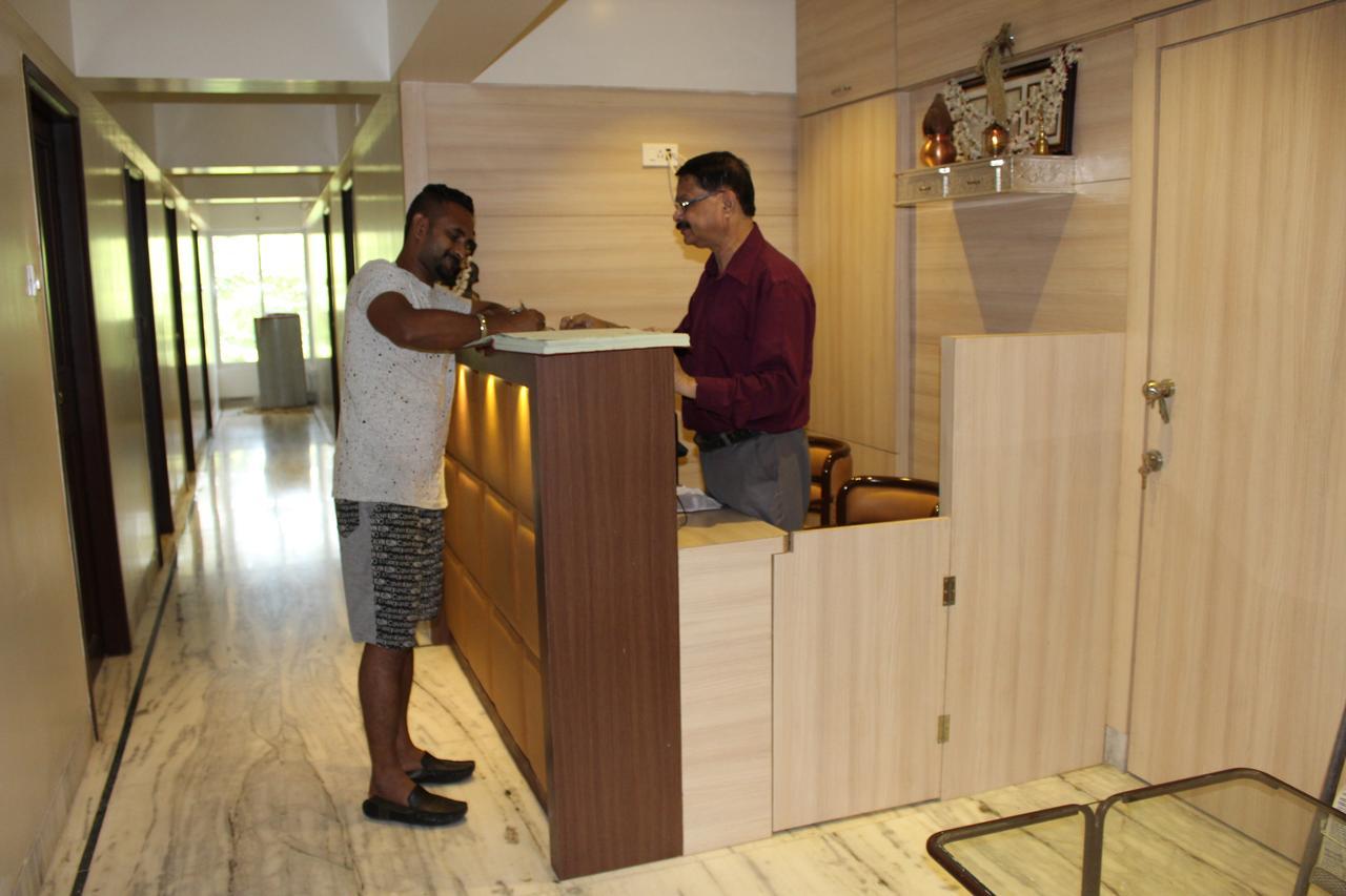 Pravasi Residency Villa Thána Kültér fotó